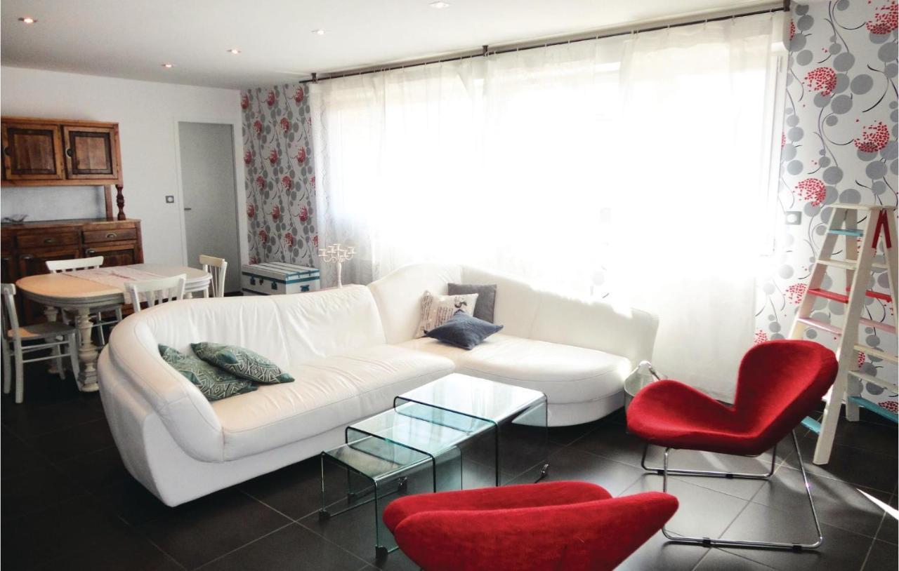 Awesome Apartment In Sauvian With Wifi Экстерьер фото